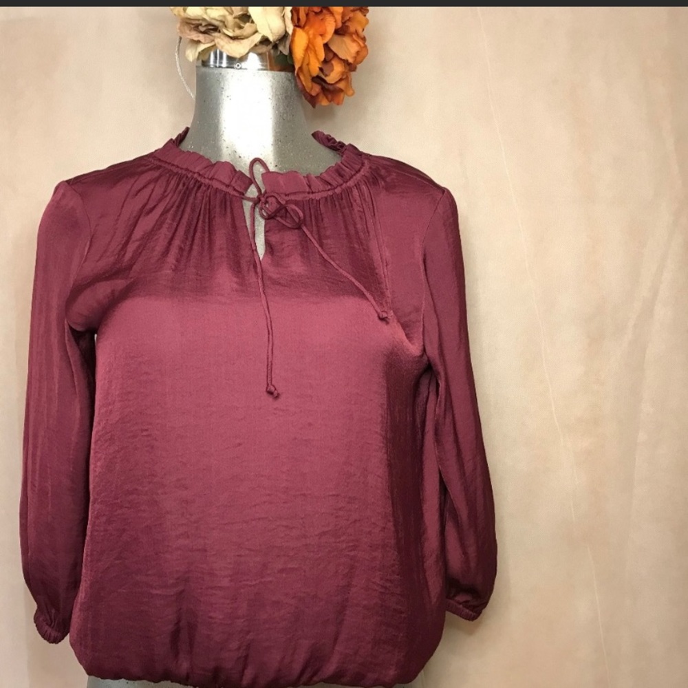 Women Top 3/4 Sleeve WINE BLOUSE SweetGrey sz SP - Picture 1 of 6